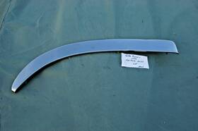 2270.34 Alfa Romeo 1975-1979 Spider 2000 Front Bumper Chrome Trim Lh Oem