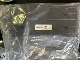 51117446354 Bmw 2019 - 2021 2022 X7 G07 Front Bumper License Plate Bracket Holder Oem