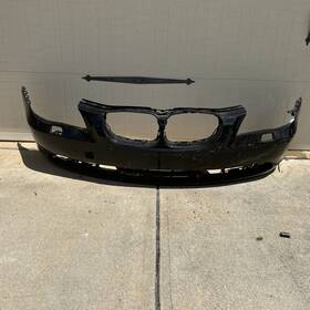 7033698 Bmw 04-07 5 Series E60 528i 530i 545i Front Bumper Cover Shell Panel 5111 70