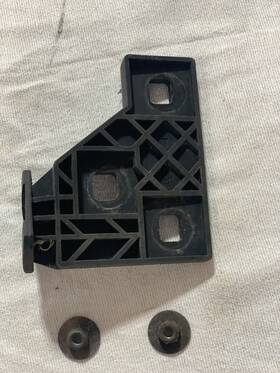 8401801 Bmw 96-02 E36/7 Z3 Set Of 2 Front Bumper Guide Support Bracket Cover Oem