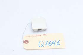25747966 Cadillac 05-11 Sts Rear Bumper Tow Hook Cover Cap Q7641