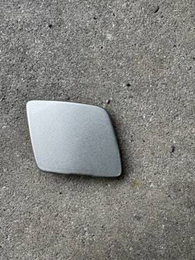25778402 Cadillac 10-16 Srx Front Bumper Towing Tow Eye Hook Cap Cover Oem Gold