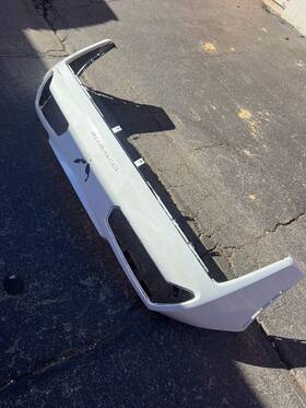 23452910 Chevrolet 2014-2019 Corvette C7 Stingray Rear Upper Bumper Cover Oem Gm