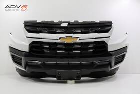 33400912 Chevrolet 2021-2022 Chevy Colorado Front Bumper Cover With Grille Molding Oem