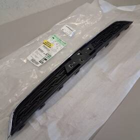 42397434 Chevrolet 2016-2018 Chevy Spark Lt Front Bumper Upper Grille Cover Trim Oem