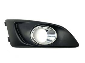 95231071 Chevrolet Right Passenger Fog Light Opening Insert Fits 2012-2016 Sonic 81780