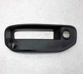 68312232ab Dodge 2019 2020 Ram 1500 Front Right Fog Light Bezel Cover Used Oem