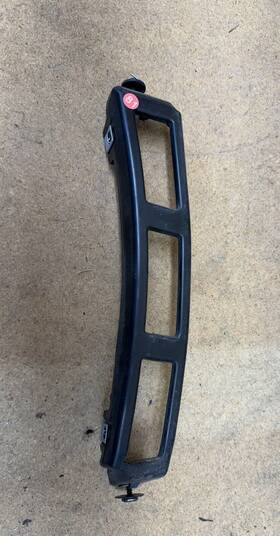 23333117 Gm 2018 - 2023 Chevrolet Equinox Rear Wheelhouse Liner Brace Left Side Oem