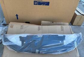 42340831 Gm 2017-2021 Chevrolet Bolt Ev Front Bumper Cover Oem