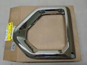 84176752 Gm Genuine Bright Chrome Front Driver Side Fog Lamp Bezel Insert