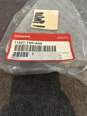 71507-t5r-a00 Honda 15-17 Fit Left Bumper Fog Light Cover Garnish
