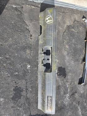 71501-sh0-a00 Honda Oem 88-89 Civic 3dr Hatchback Rear Face Bumper Cover Finish Plastic Used