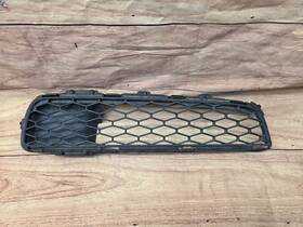 62257-ac701 Infiniti 2005 2006 G35 G35x Sedan Front Right Rh Lower Grille Oem