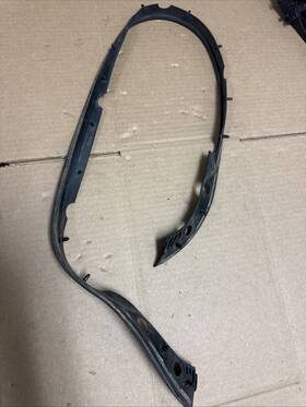65820-jk010 Infiniti 07-15 G35 G37 Sedan Front Bumper Top Rubber Seal Strip