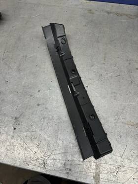 Aw93-17b931 Jaguar 10-15 Xj Rear Left Lh Driver Side Bumper Inner Mount Bracket Oem