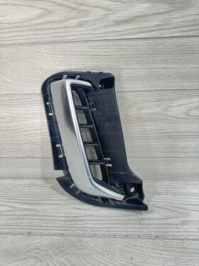 86594-59100 Kia 2020 2021 Telluride Front Bumper Rh Vent Cover Passenger Side
