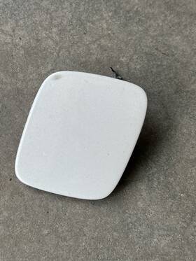 52128-50903 Lexus Used Ls460 Ls600h Left Front Bumper Tow Hook Cover Oem Cap Clip 2010-2012
