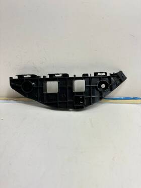52535-48012 Lexus 2010-2013 Rx350 Rx450h Front Bumper Retainer Bracket Right Oem