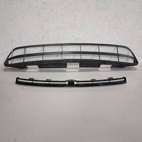 5311348020 Lexus 2010-2012 Rx450 Front Bumper Lower Center Grille Grill Cover Trim Pair Oem