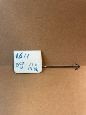 A1648853223 Mercedes 2003 - 2011 W164 Ml-class Rear Bumper Tow Hook Cover Oem