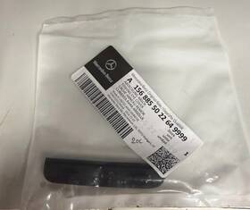 156-885-50-22-649999 Mercedes-benz Bumper Area Cover
