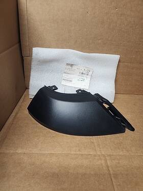 1668852925 Mercedes-benz Gl350 Gl550 Gl450 2013-2016 Left Corner Cover Oem K061