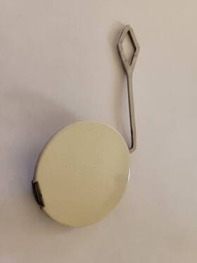 51-12-2-757-492 Mini 2008-2009 Cooper Clubman R55 Rear Bumper Towing Cover Oem Pepper White