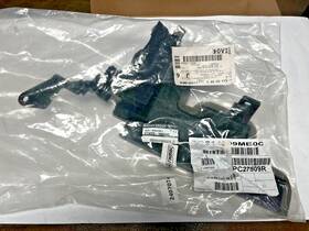 21499-9me0c Nissan Air Guide Seal-radiator Left-hand 2019 Versa Note S Sr Sv