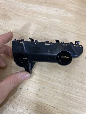62224-6lb0a Nissan Genuine Side Bracket