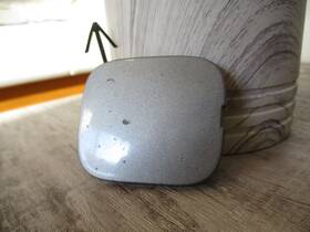 622a0-3vy0h Nissan 2014-2016 Versa Note Hatchback Front Tow Hook Cover Cap Oem Used Gray Met