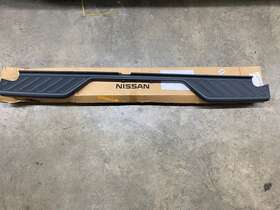 85064-ea600 Nissan 2005-2018 Frontier Rear Bumper Step Cover Upper Pad Oem New