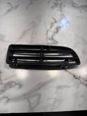 1j5853666 Oem 1999-2005 Volkswagen Jetta Black Right Lower Bumper Grill