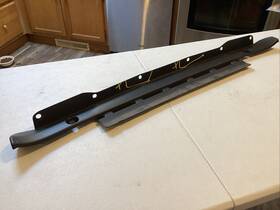 T660034ac Oem 2018-24 Jeep Wrangler Gladiator Front Bumper Top Trim Panel Mopar