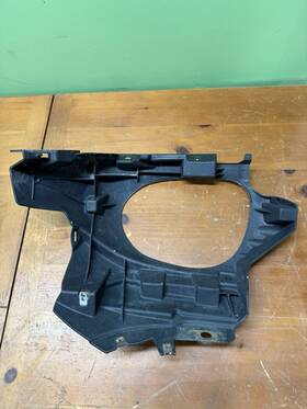 7l5807962b Porsche 2008-2010 Cayenne Right Rear Bumper Support Mount Bracket Spoiler Oem