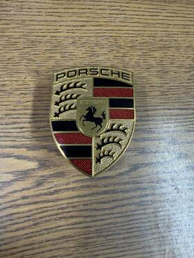 7l5853600 Porsche 2008-2010 Cayenne Front Bumper Cover Badge Emblem Logo Oem