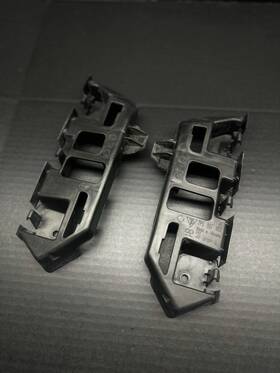 11-14porsche Porsche 7p5807484d Cayenne Set Of 2 Rear Bumper Side Guide Plate Support Bracket Oem