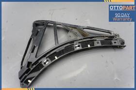 95850517800 Porsche 958 505 178 00 2011-2014 Cayenne Front Bumper Cover Right Side Mounting Brace Guide Bracket Oem