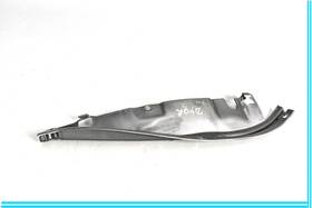 99650553600 Porsche 98-01 Boxster 986 Front Right Passenger Side Retainer Bracket Oem