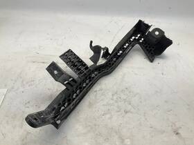 342.su1121 Subaru 19-23 Forester Front Right Bumper Bracket T
