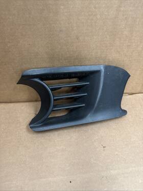 57731xa13a Subaru 2008 2009 2010 2011 - 2014 Tribeca Front Tow Hitch Hook Bumper Cover 1825