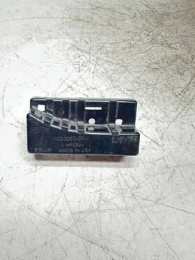 1003092-00-b Tesla Oem 12-16 Model S Rear Bumper Guide Support Bracket Left