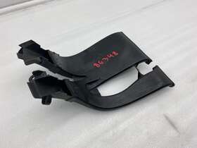 1043931-00-e Tesla 2016-2020 Model X Front Passenger Side Bumper Foglamp Air Duct Vent Right