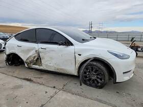 105.ts1l22 Tesla Y 2022 Front Bumper 675476