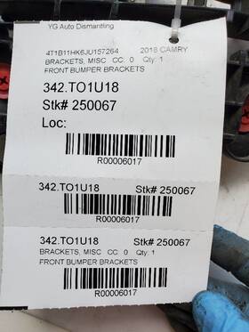 342.to1u18 Toyota Camry 2018 Brackets Misc 6017