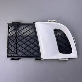 52152-17030 Toyota 03-05 Mr2 Spyder Rear Right Lower Bumper Grille Mesh Panel Cover Oem