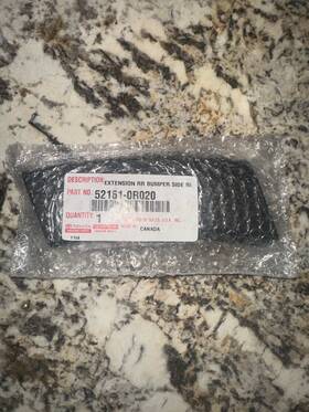 52161-0r020 Toyota Genuine Oem Passenger Rear Bumper Extension 16-18 Rav4