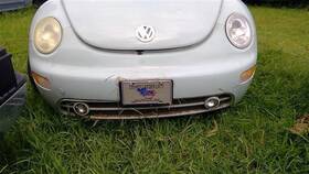 105-58786c Volkswagen Front Bumper Without Headlamp Washers With Fog Lamps Fits 01-05 Beetle 209384