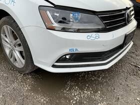 105-59898f Volkswagen Front Bumper Sedan With Fog Lamps 1.8l Fits 15-17 Jetta 797204