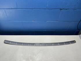 31435972 Volvo 2018-2022 Xc60 Rear Bumper Top Upper Protector Skid Plater Trim