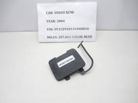 8662995 Volvo 03-14 Xc90 Front Bumper Tow Hook Cover Oem
